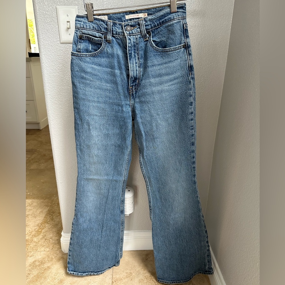 levi's jeans